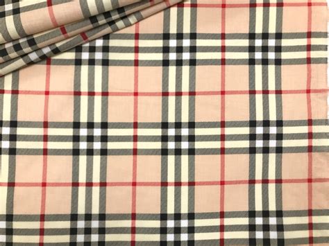 tkanina w kratkę burberry|Tkanina burberry – ponadczasowa klasyka materiału w kratkę.